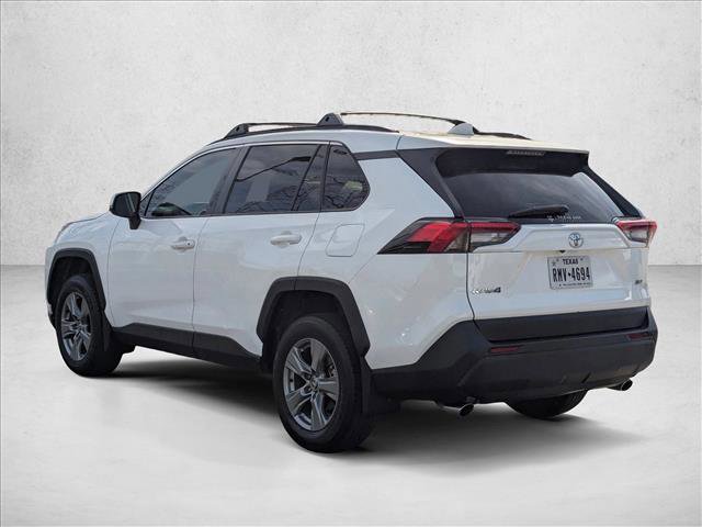 Used 2022 Toyota RAV4 XLE w/ Convenience Package image 7
