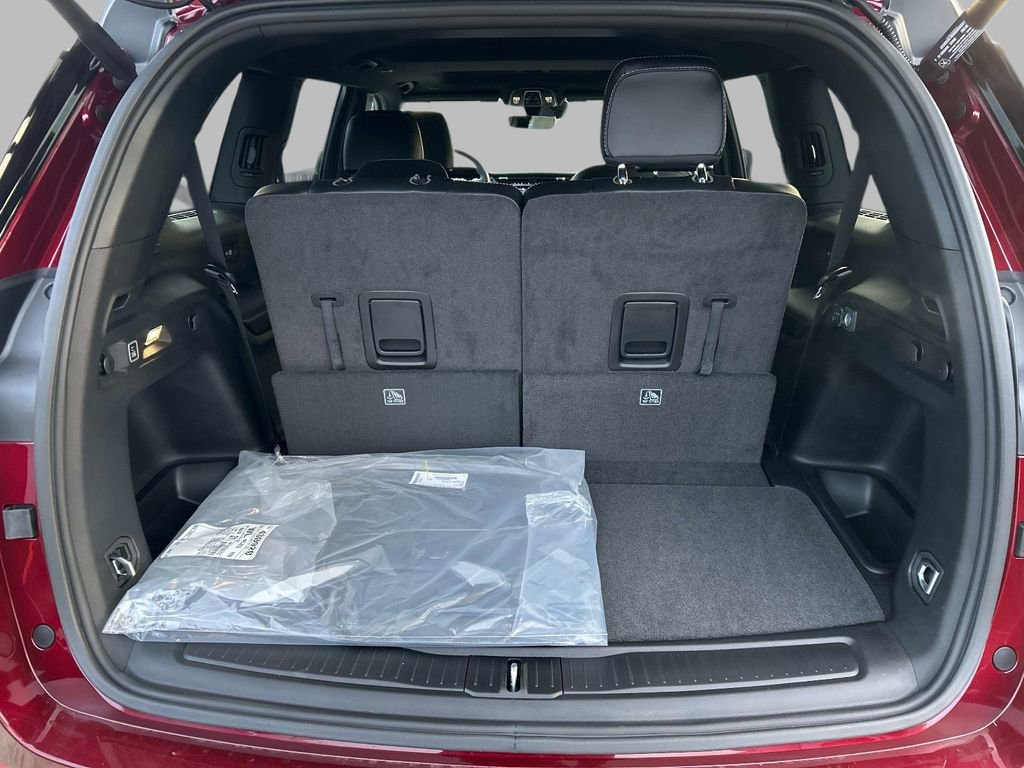 New 2025 Jeep Grand Cherokee L Altitude image 4