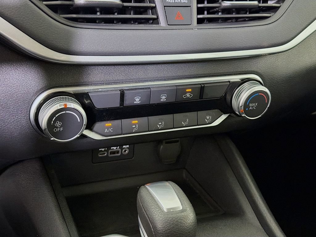 Used 2025 Nissan Altima 2.5 S image 18