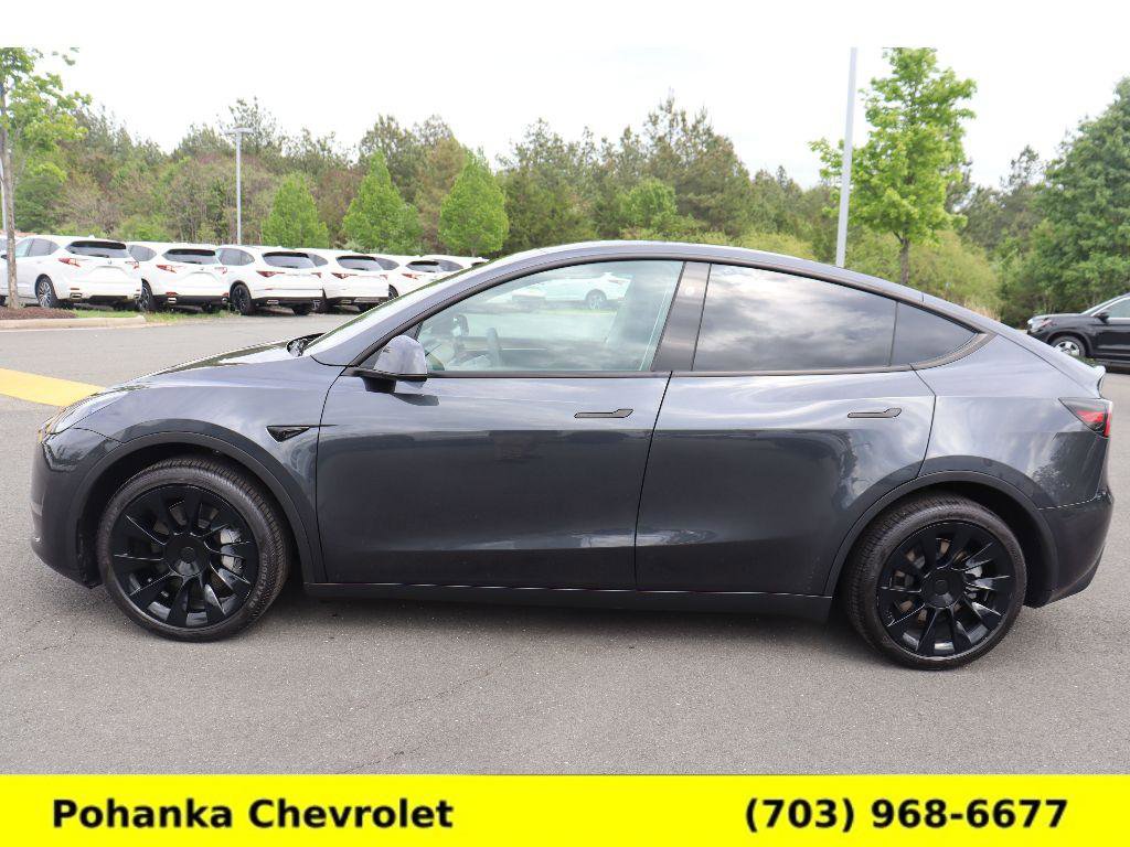 Used 2024 Tesla Model Y Long Range RWD image 4
