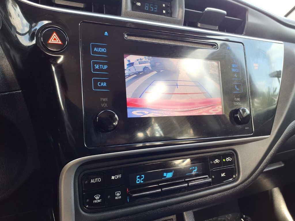 Used 2019 Toyota Corolla LE image 18