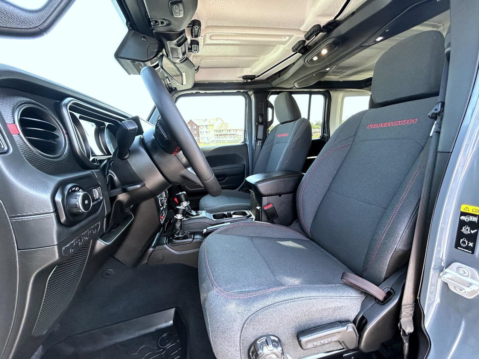 Used 2024 Jeep Wrangler Unlimited Rubicon w/ Convenience Group AWD/4WD image 11
