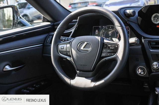 Certified 2025 Lexus ES 350 w/ Accessory Package (Z2) FWD image 18
