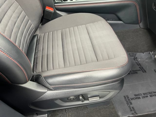 Used 2025 Ford Explorer ST-Line w/ Premium Package AWD/4WD image 26