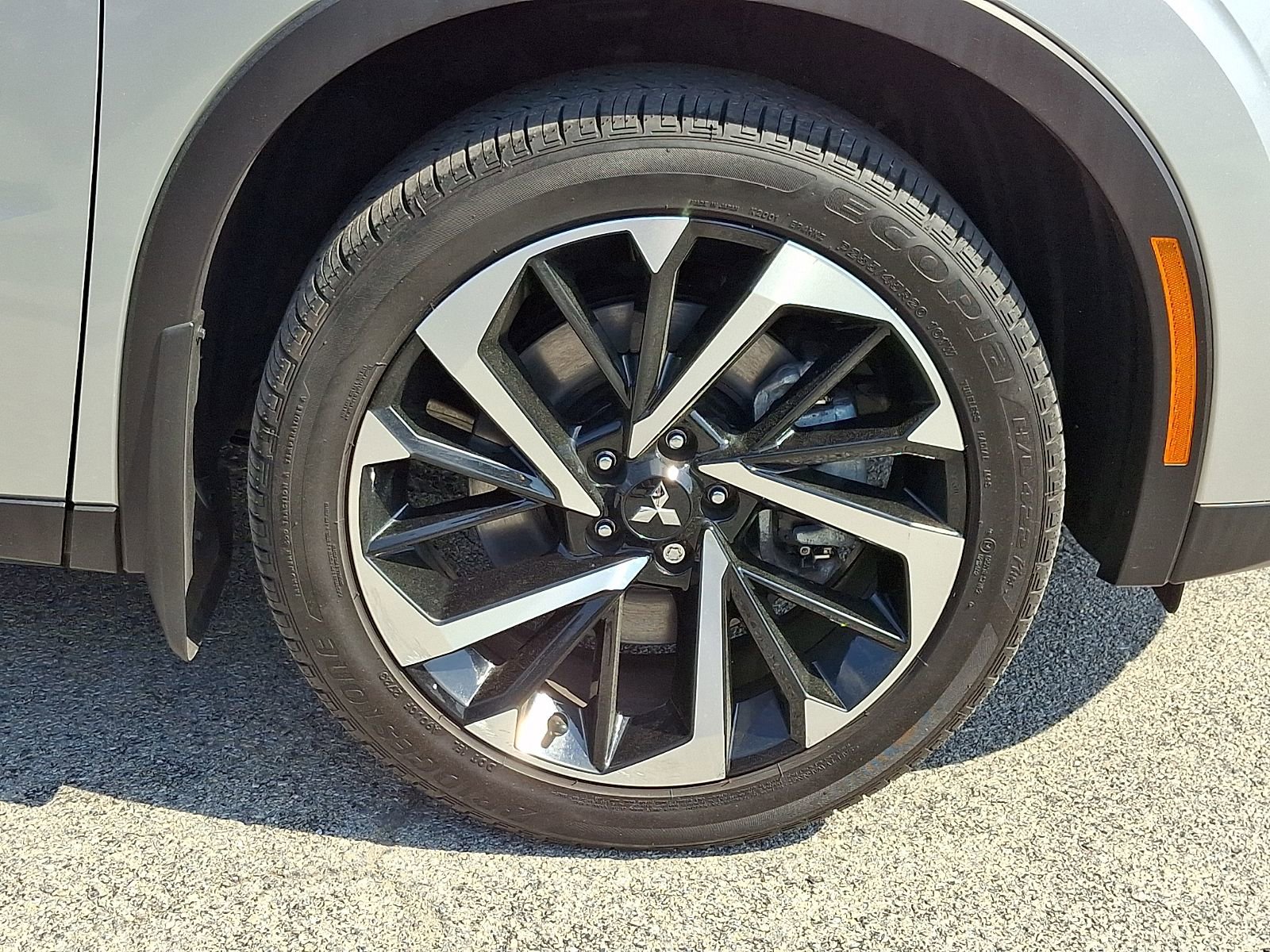 Used 2024 Mitsubishi Outlander SE AWD/4WD image 7