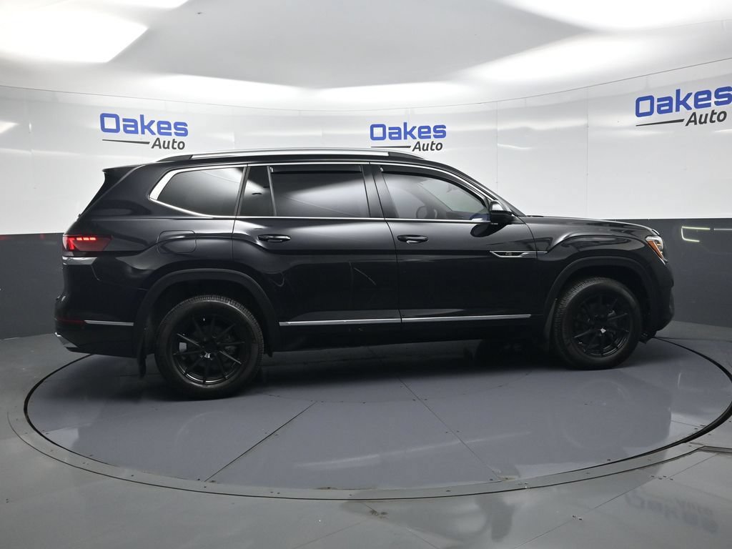 Used 2024 Volkswagen Atlas SEL Premium R-Line AWD/4WD image 8