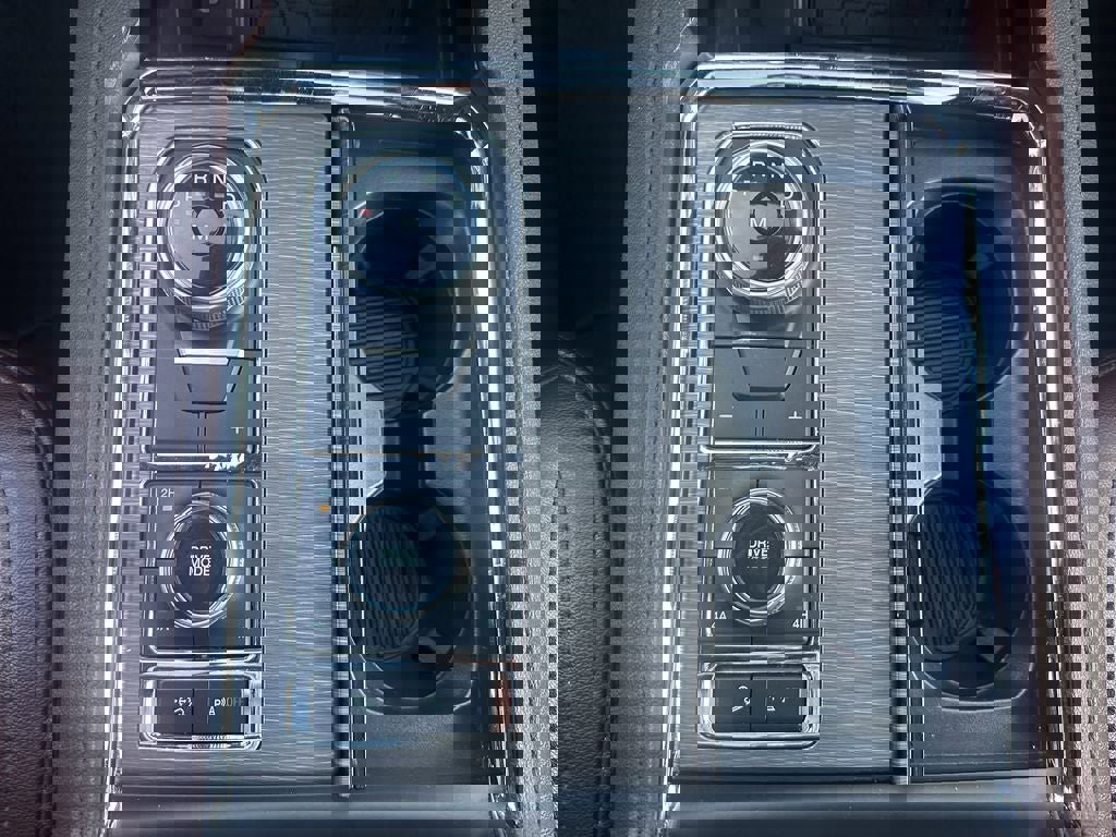 Used 2024 Ford Expedition Limited image 21