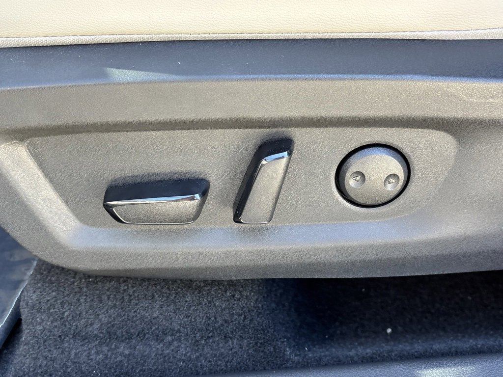 New 2025 Nissan Murano SV image 14