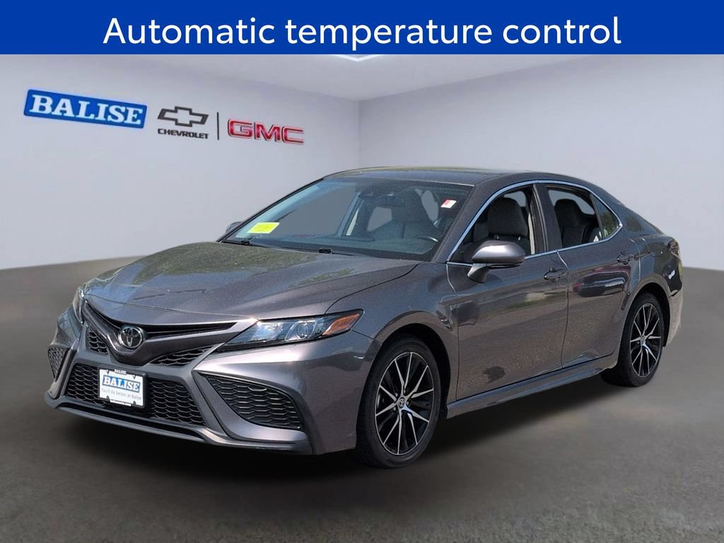 Used 2024 Toyota Camry SE FWD image 8