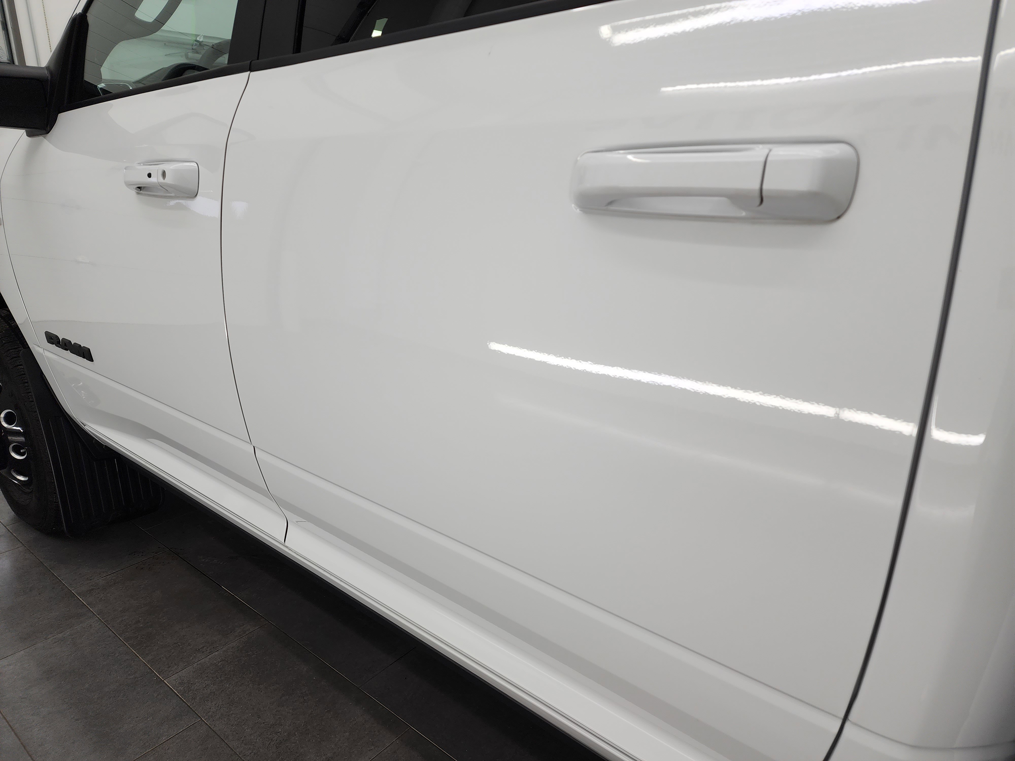 Used 2025 RAM 3500 Laramie image 35