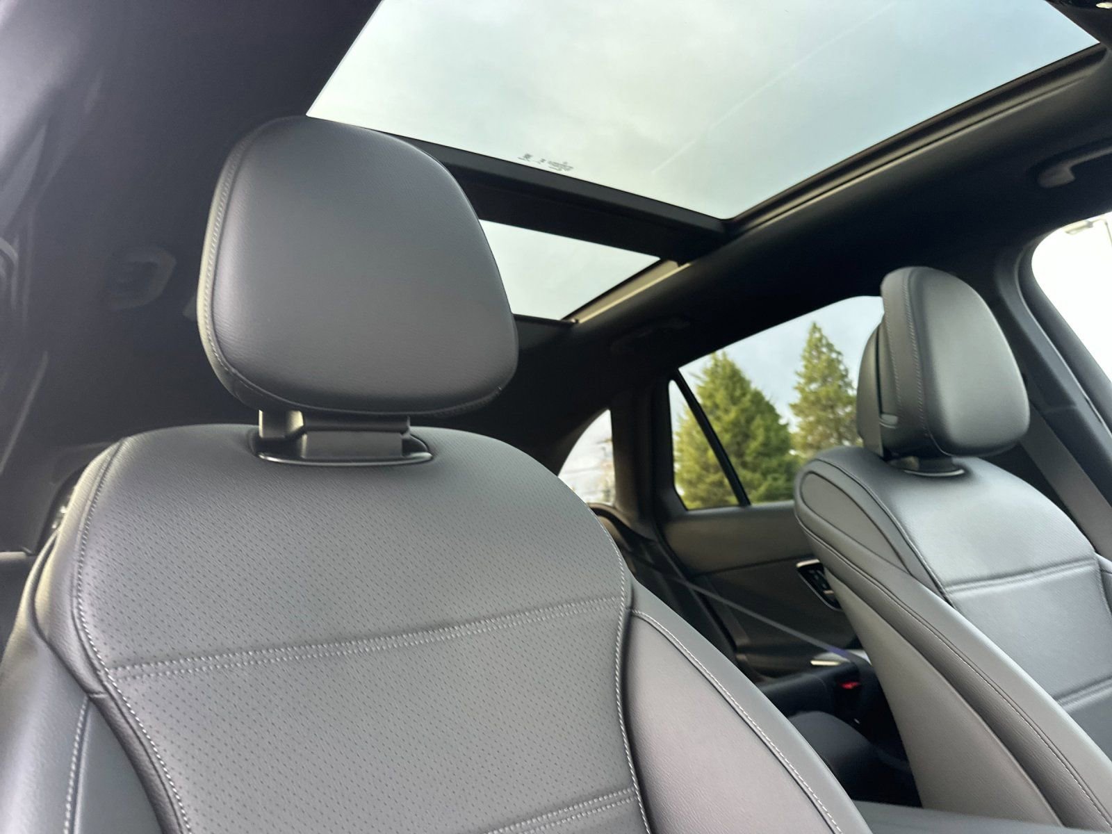 New 2026 Mercedes-Benz GLC 300 4MATIC image 16