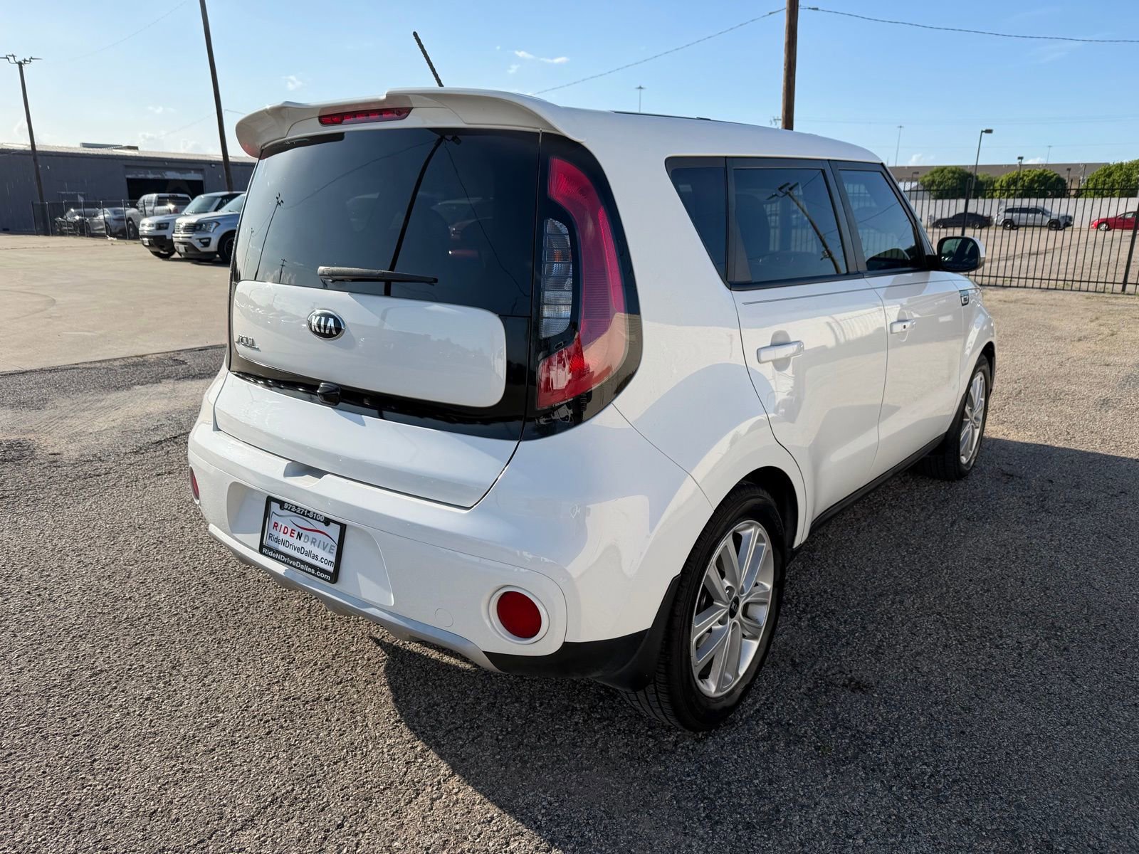 Used 2019 Kia Soul + w/ Audio Package image 7