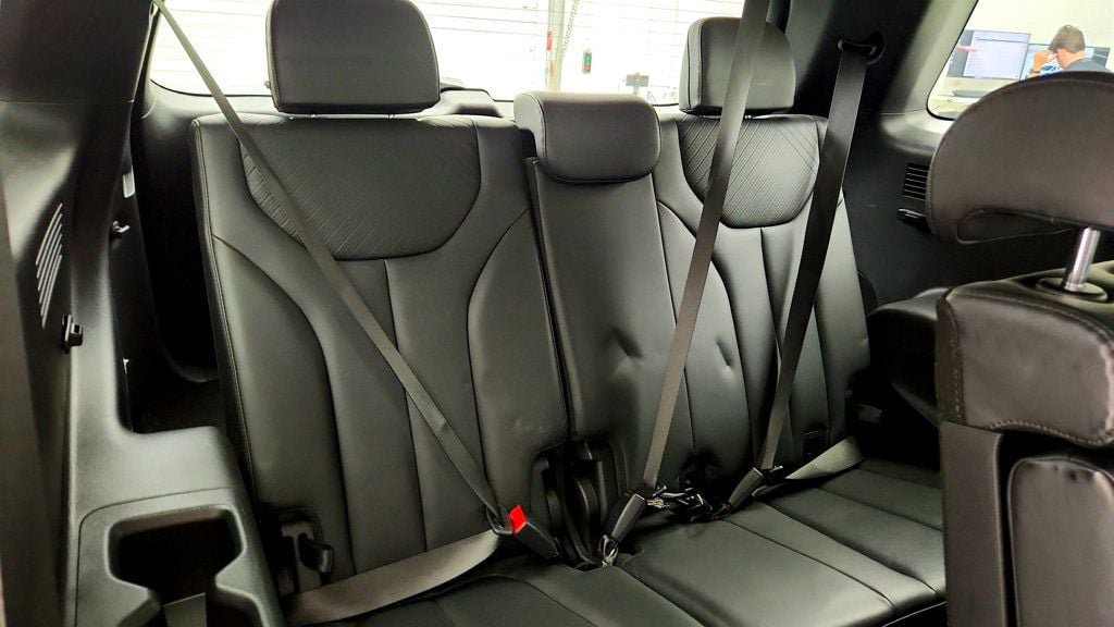 Used 2024 Hyundai Palisade SEL FWD image 23