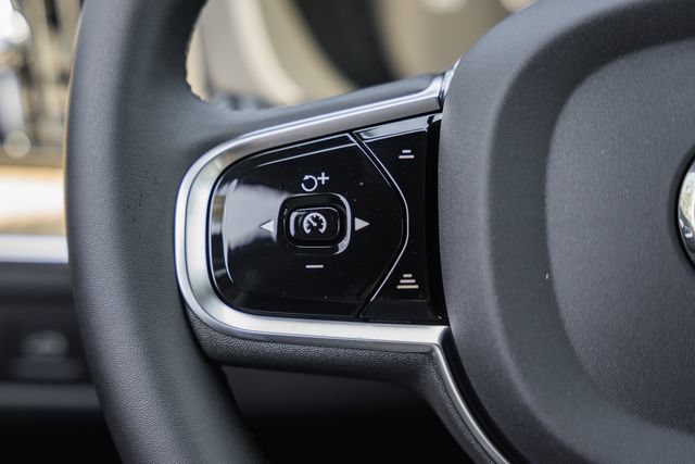 New 2027 Volvo XC60 B5 Plus AWD/4WD image 31