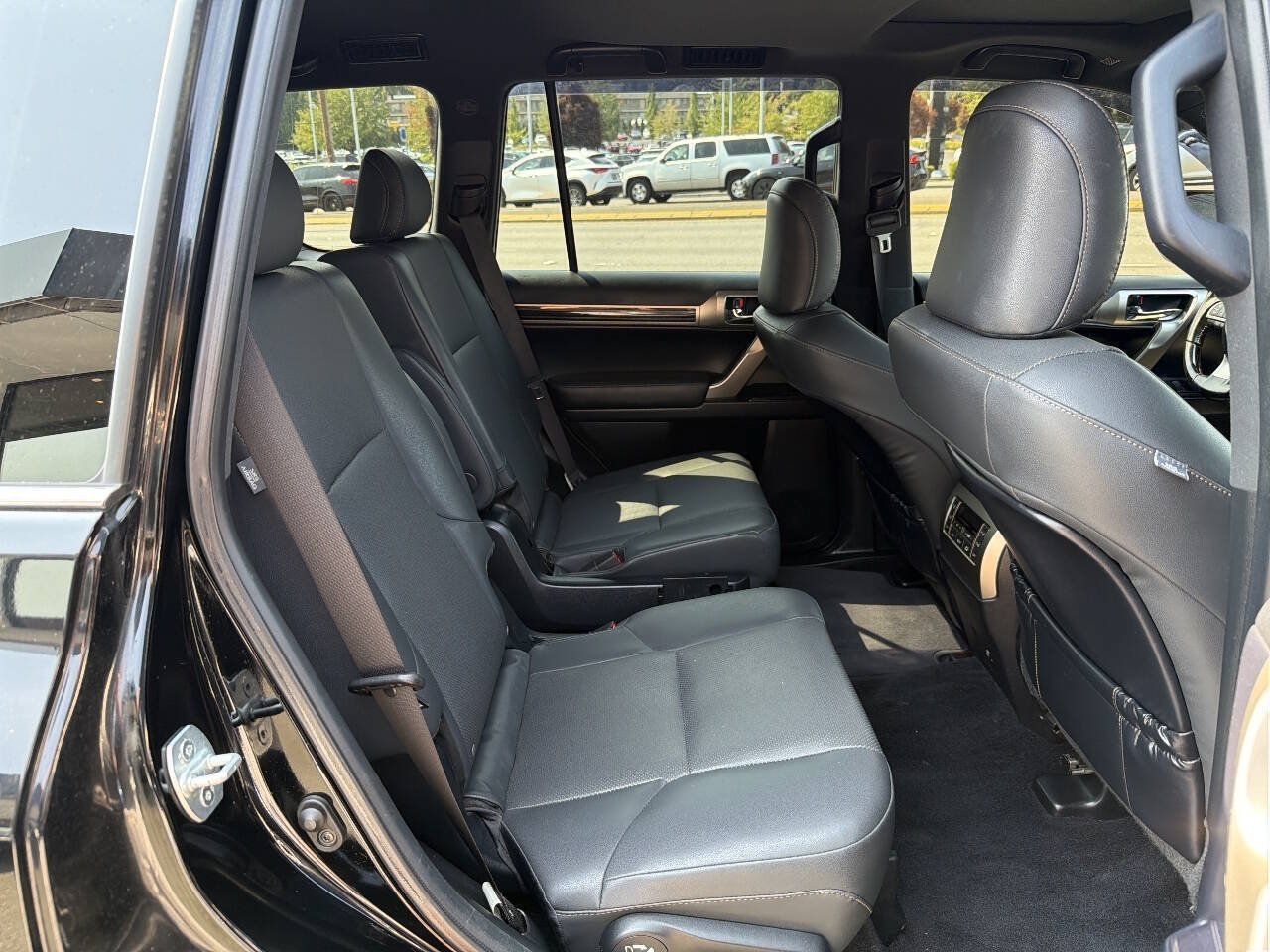 Used 2020 Lexus GX 460 Premium AWD/4WD image 24