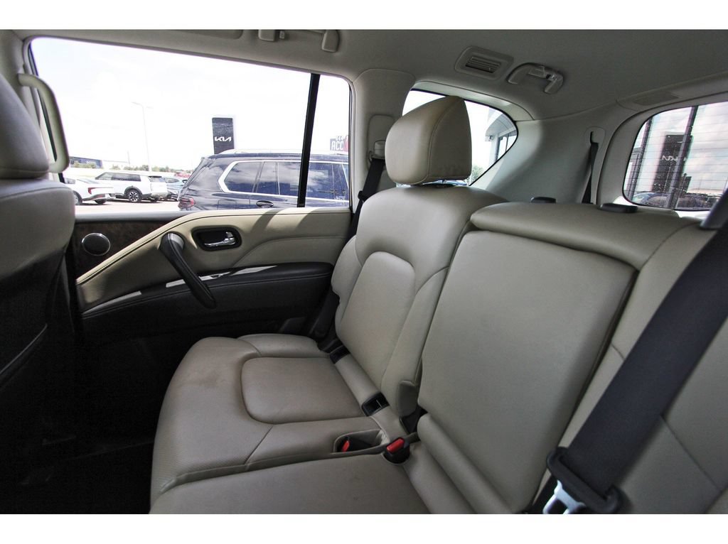 Used 2023 INFINITI QX80 Premium Select w/ All-Season Package RWD image 12