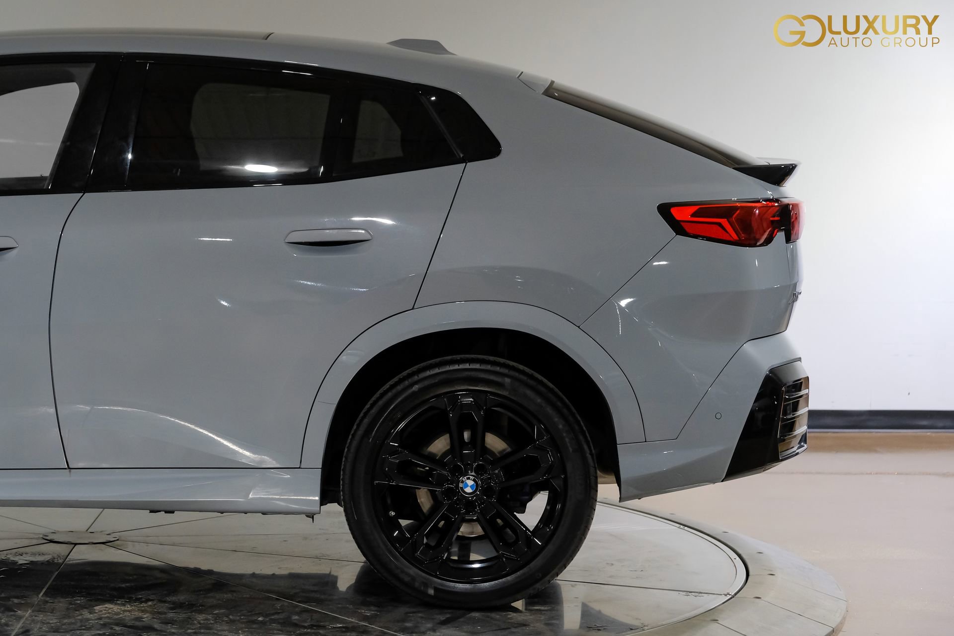 Used 2025 BMW X2 xDrive28i image 15