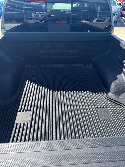 New 2026 Nissan Frontier SV image 9