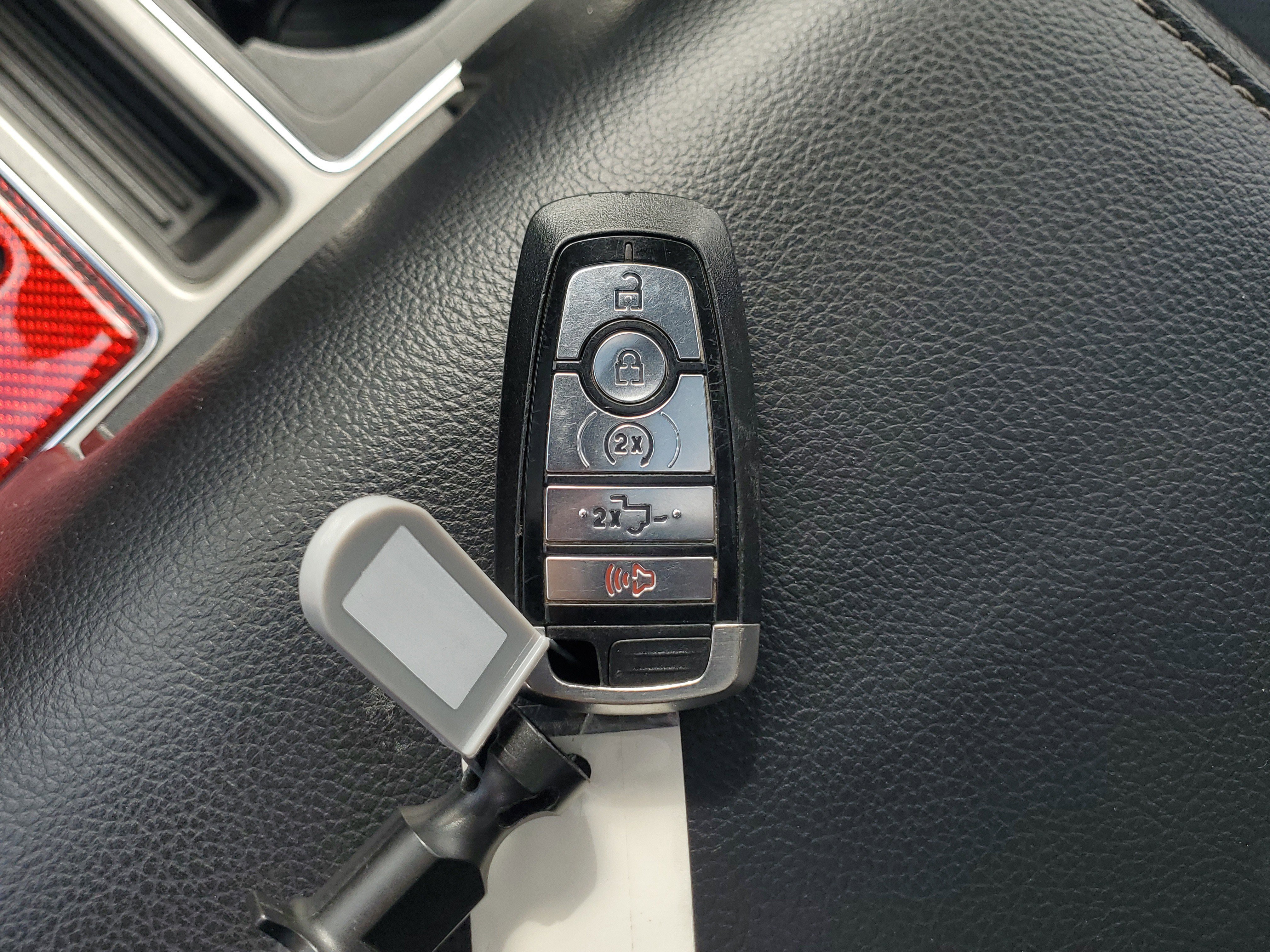 Used 2018 Ford F150 Lariat w/ Equipment Group 502A Luxury image 30