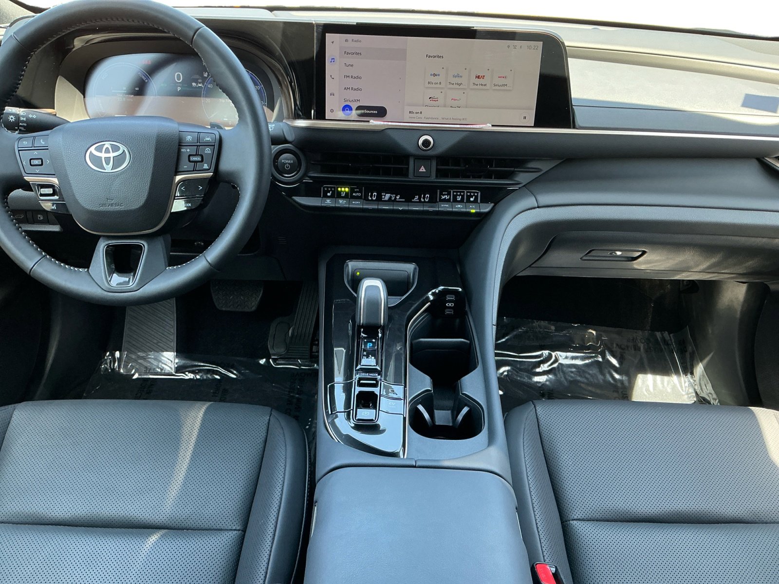 Used 2025 Toyota Crown Signia AWD/4WD image 10