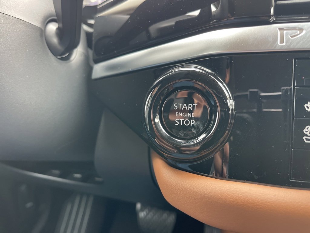 New 2026 Nissan Pathfinder Platinum image 11