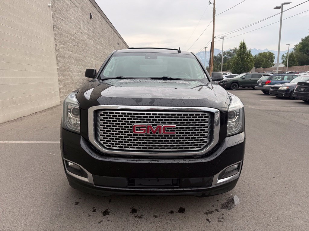 Used 2017 GMC Yukon Denali w/ Open Road Package AWD/4WD image 3