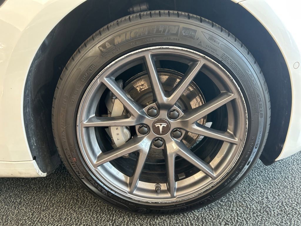 Used 2022 Tesla Model 3 Long Range AWD/4WD image 26