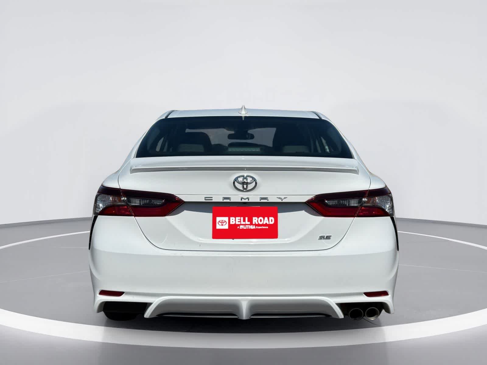 Used 2024 Toyota Camry SE FWD image 6