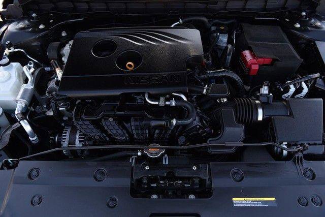 Used 2020 Nissan Altima 2.5 SR w/ Premium Package FWD image 25