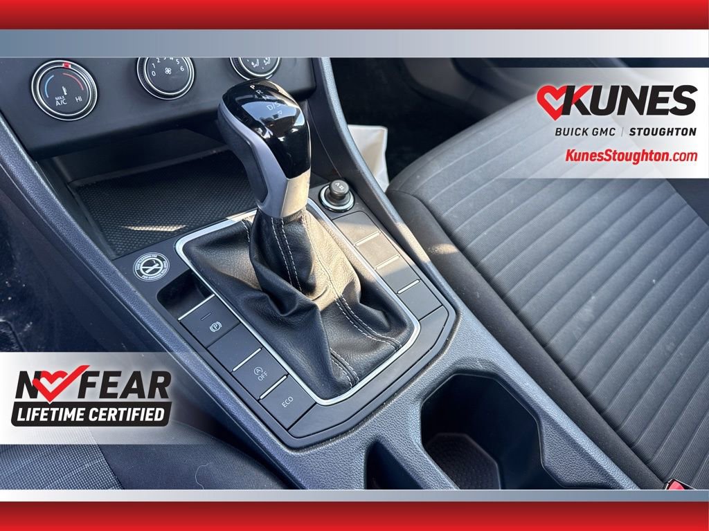 Used 2024 Volkswagen Jetta S image 31