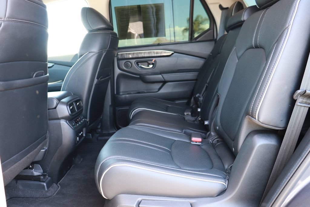 Used 2023 Honda Pilot Elite image 13