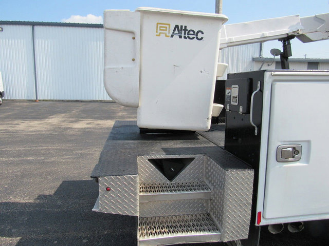 Used 2016 Ford F550 2WD Regular Cab Super Duty image 20