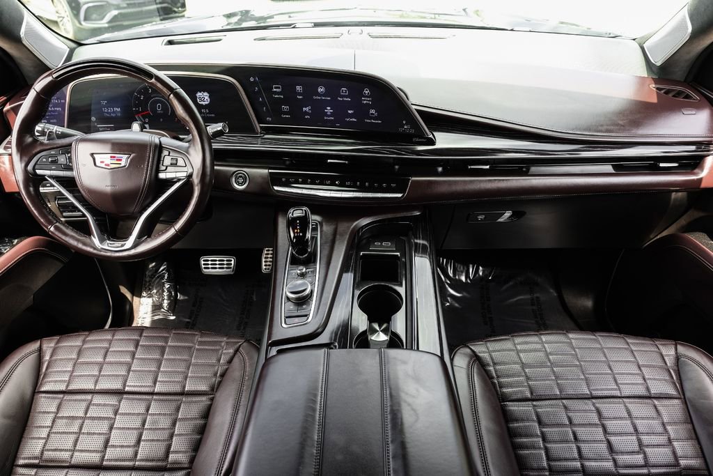 Used 2023 Cadillac Escalade V AWD/4WD image 11