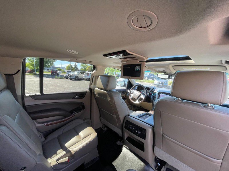 Used 2020 Chevrolet Suburban Premier AWD/4WD image 14