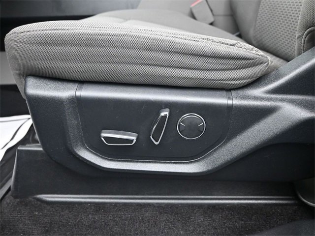 Used 2016 Ford F150 XLT w/ Equipment Group 302A Luxury image 9