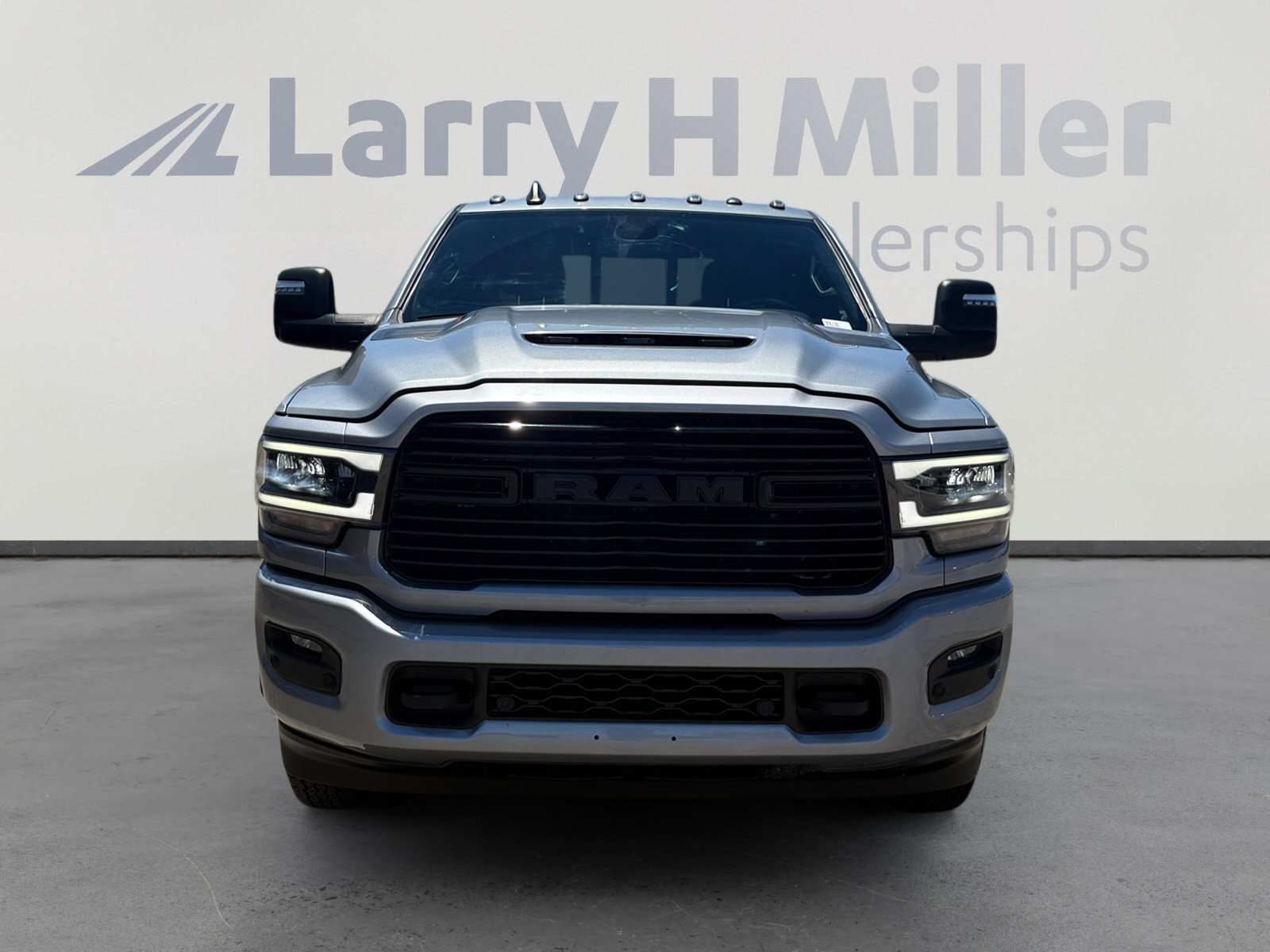 Used 2024 RAM 3500 Laramie w/ Night Edition AWD/4WD image 8