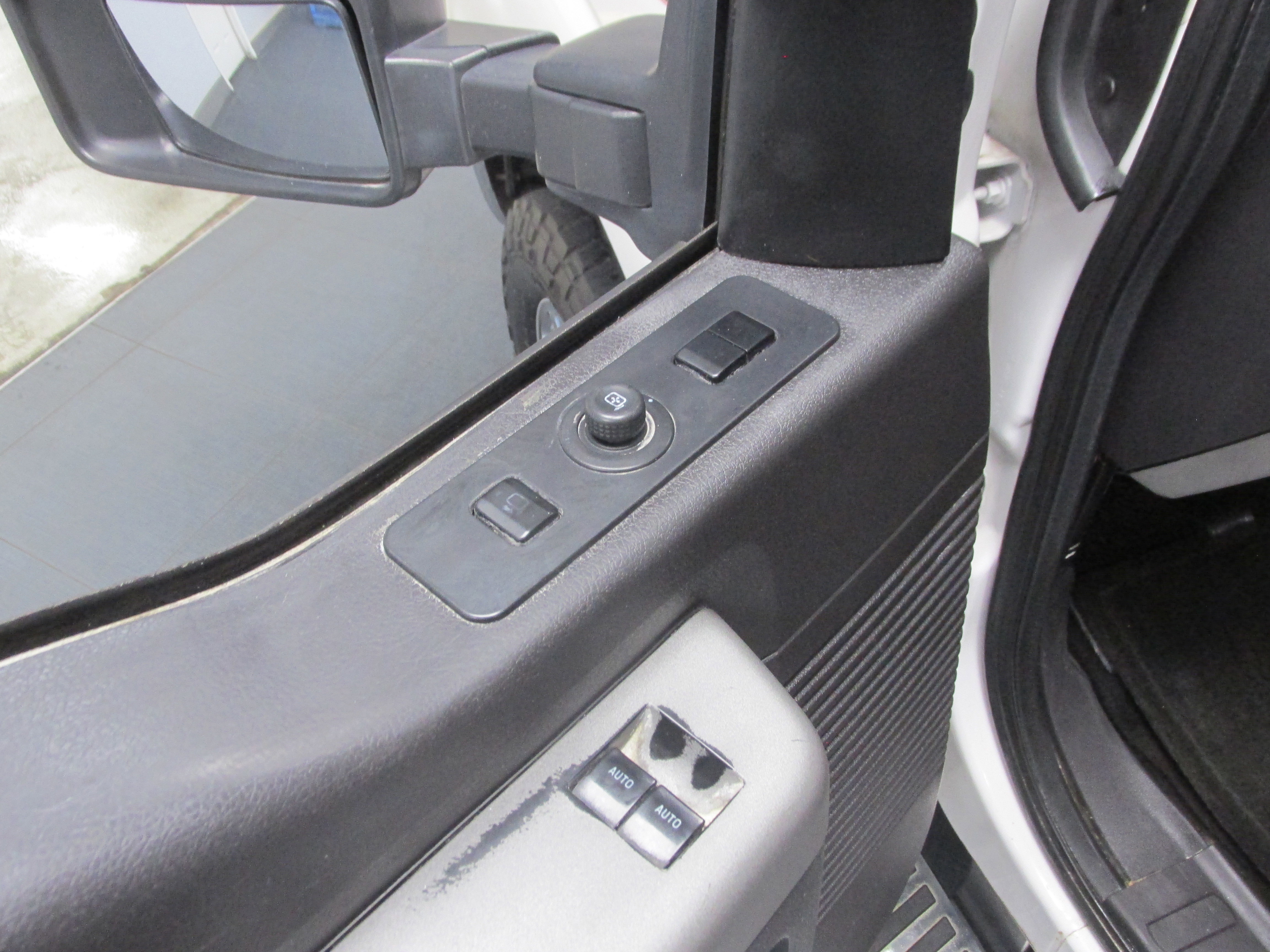 Used 2016 Ford F250 Lariat w/ Chrome Package image 32