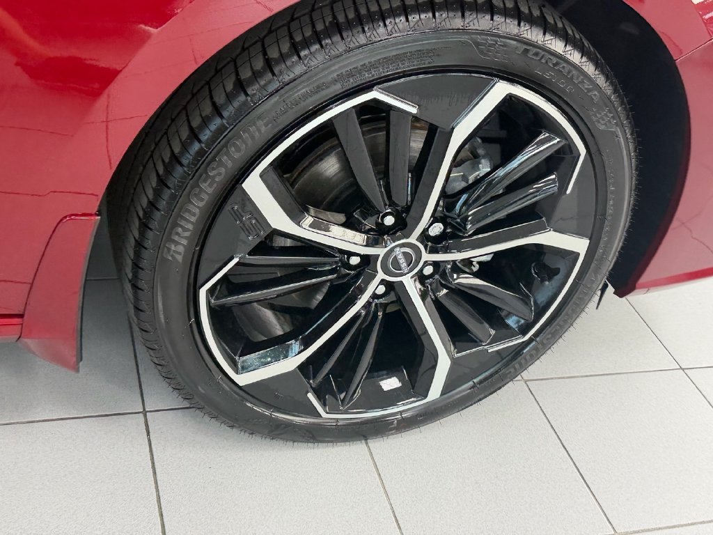 New 2026 Nissan Altima 2.5 SR w/ SR Premium Package FWD image 9