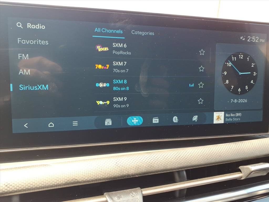 Used 2025 Hyundai Santa Cruz SE FWD image 23