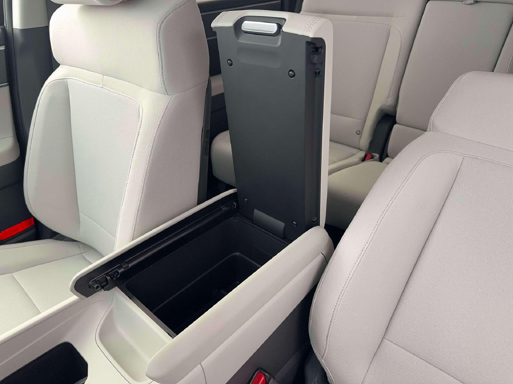 New 2026 Hyundai Santa Fe SE AWD/4WD image 19