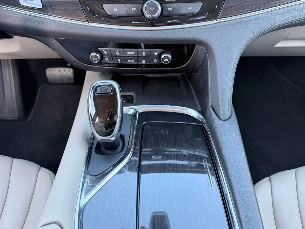 Used 2018 Buick Enclave Premium image 19