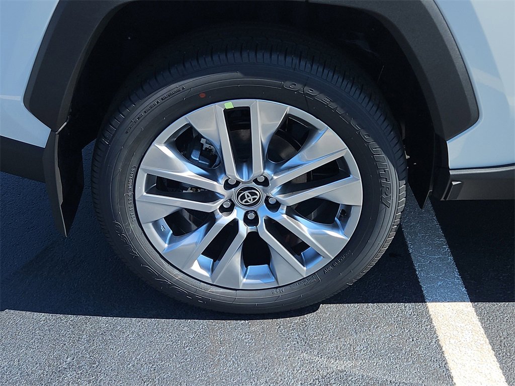 New 2025 Toyota RAV4 XLE Premium image 5