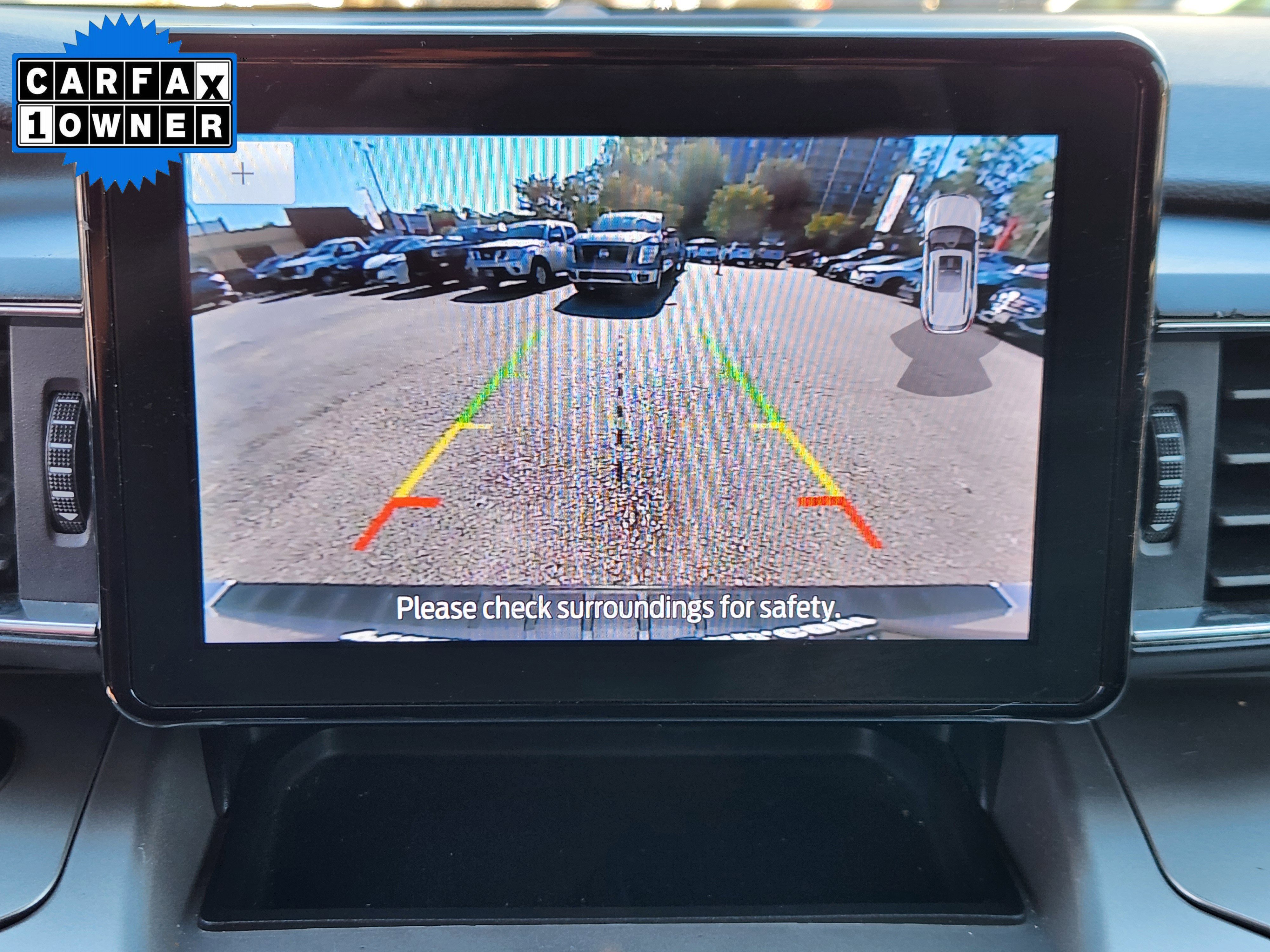 Used 2022 Ford Explorer XLT w/ Equipment Group 202A image 14