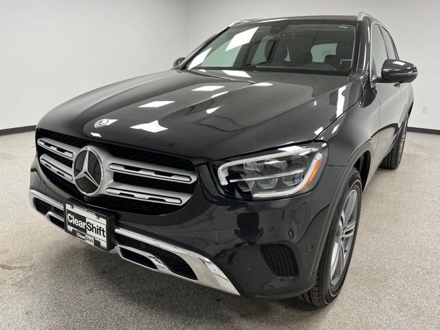 Used 2021 Mercedes-Benz GLC 300 4MATIC image 4