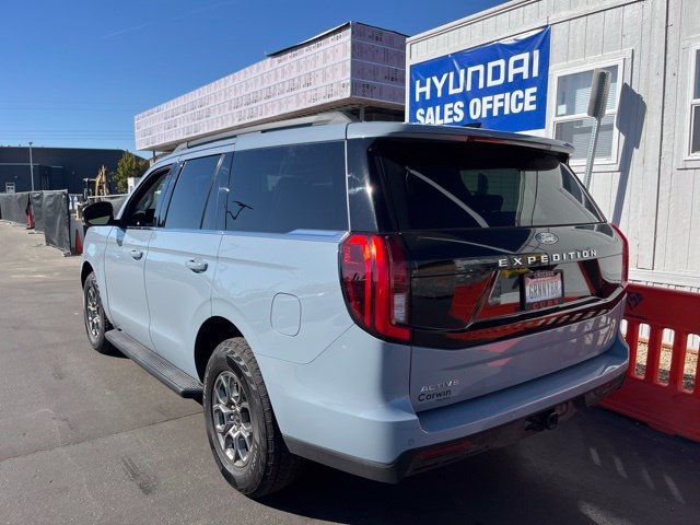 Used 2026 Ford Expedition Active AWD/4WD image 9