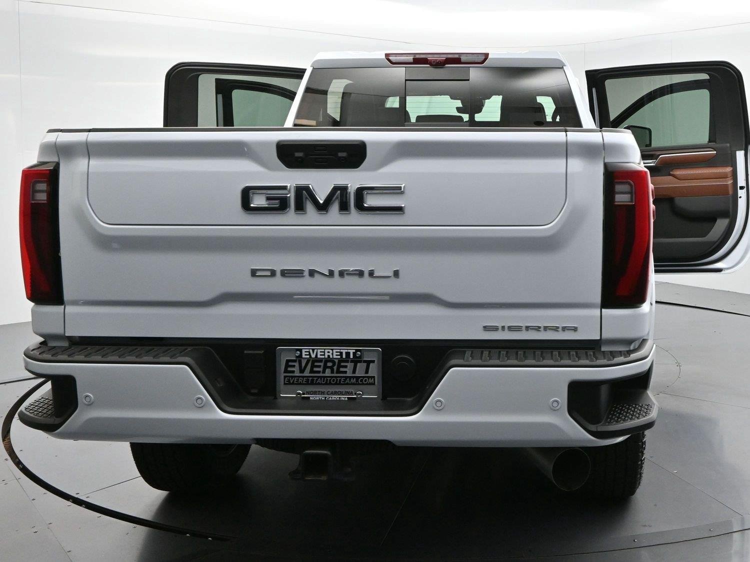 Used 2026 GMC Sierra 2500 Denali Ultimate AWD/4WD image 46