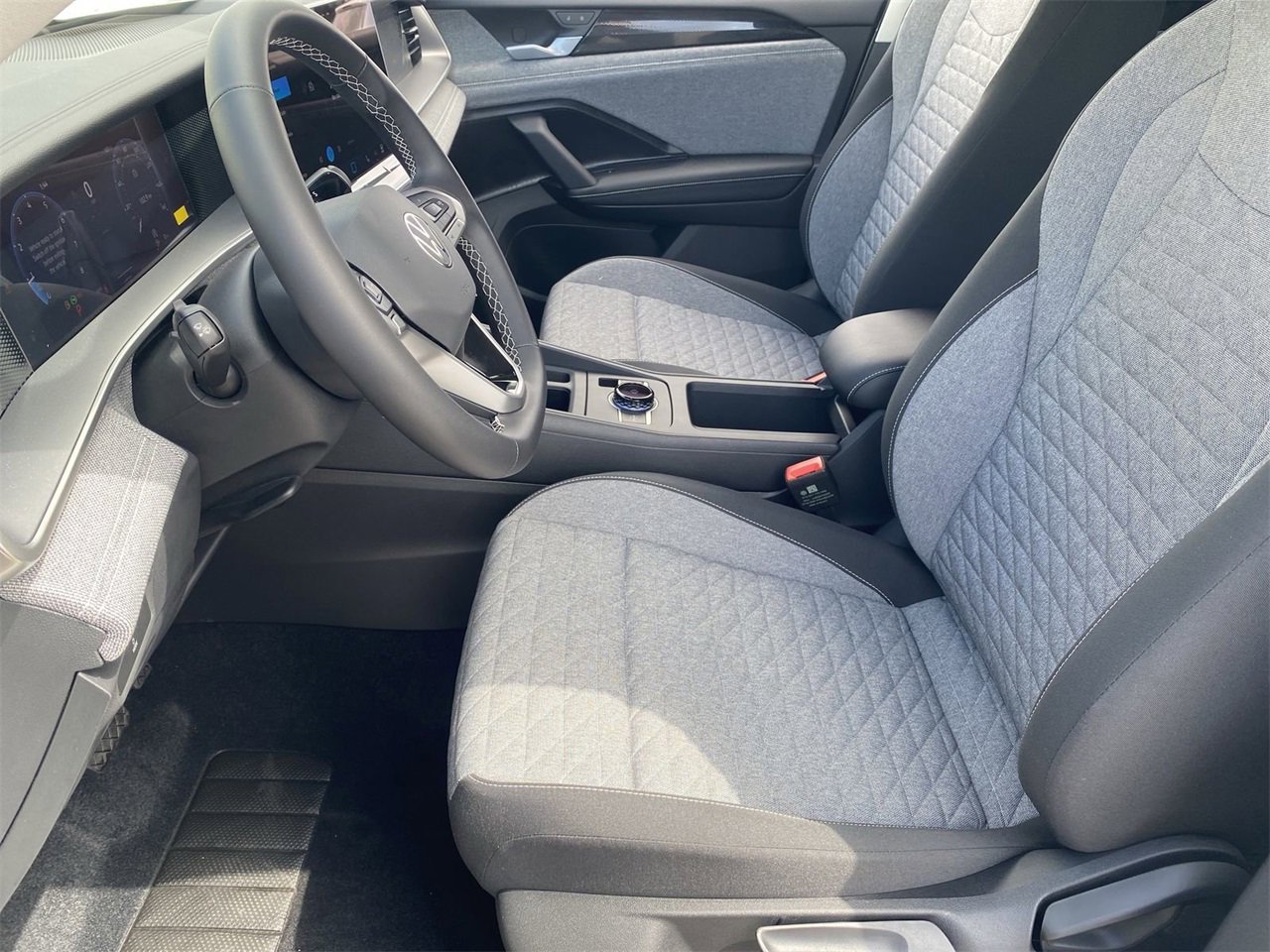 New 2025 Volkswagen Tiguan S image 15