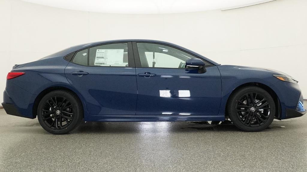 New 2026 Toyota Camry Hybrid FWD image 13