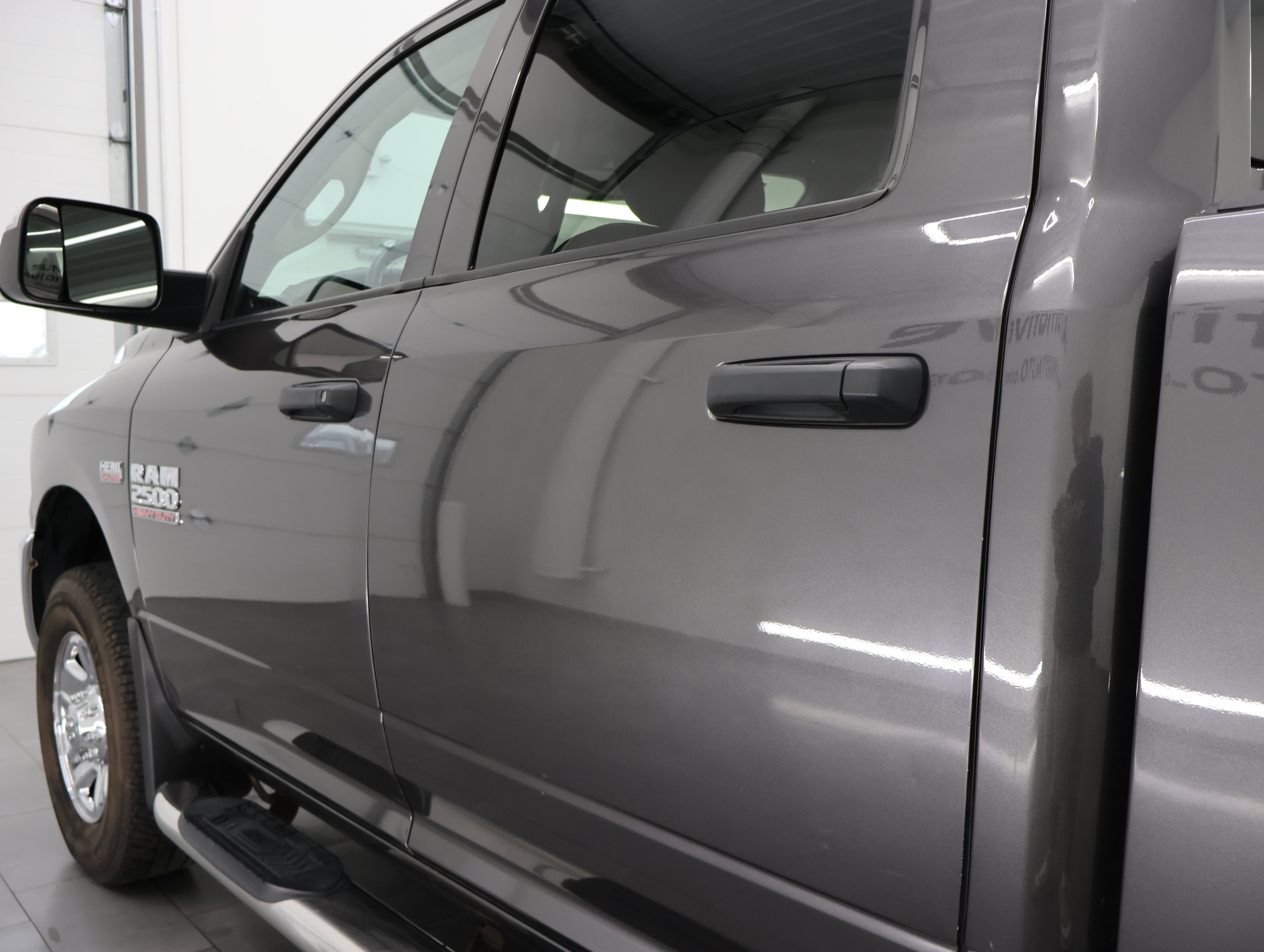 Used 2016 RAM 2500 Tradesman w/ Chrome Appearance Group AWD/4WD image 32
