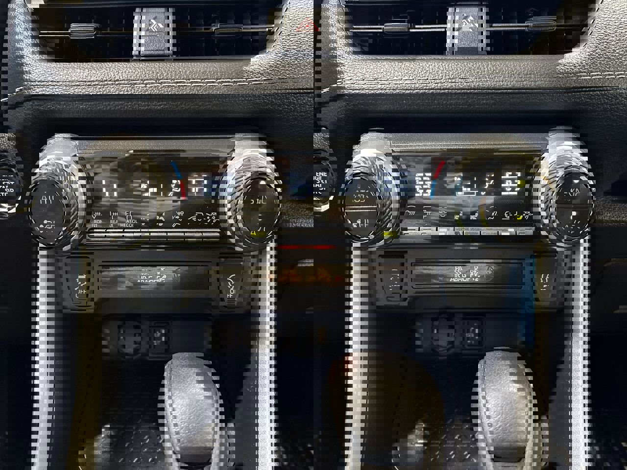 Certified 2025 Toyota RAV4 XLE image 20